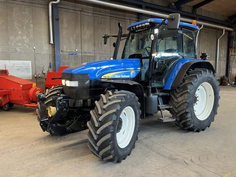 SOLGT !! New Holland TM140
