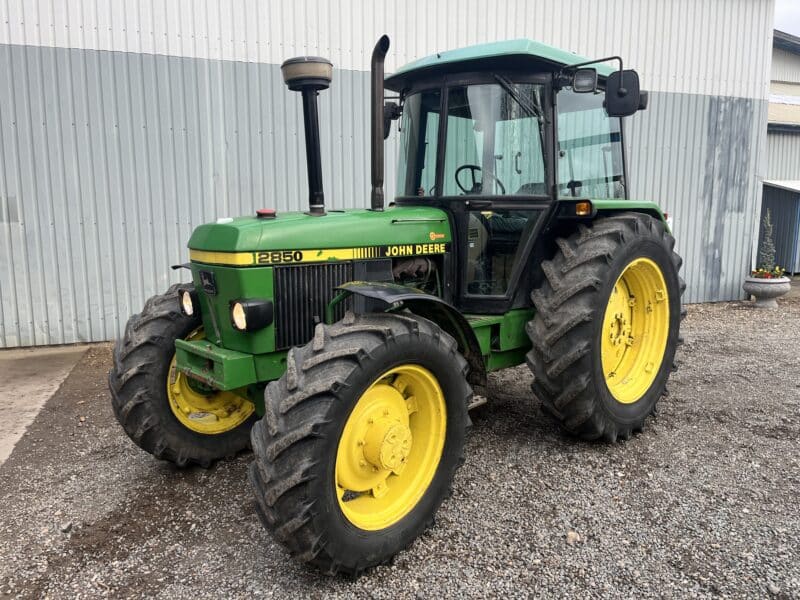 SOLGT!! John Deere 2850 4x4